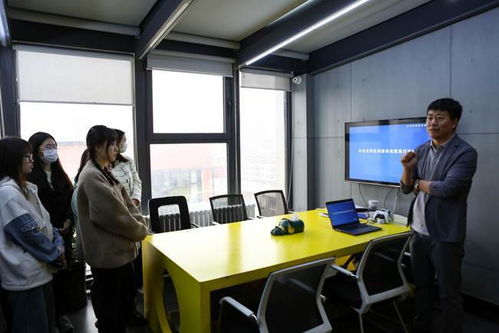 產學聯動，創新啟航 吉林動畫學院設計與產品學院師生赴擺渡創新工場參觀學習